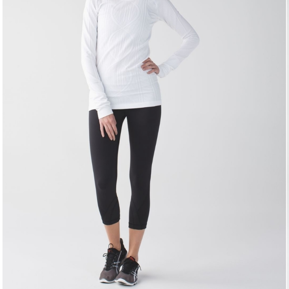 Lululemon Run Inspire Crop Luon Size 6 Black
